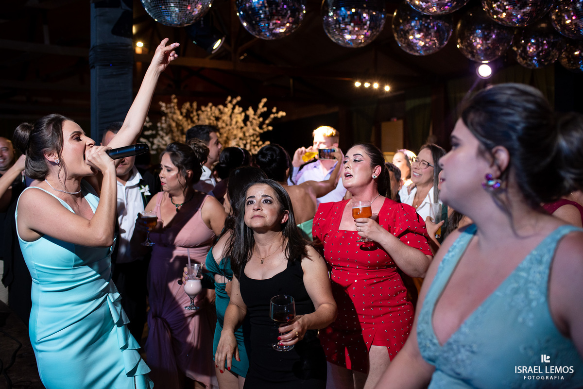 recepção de casamento em Itauna com fotos lindas do fotografo Israel lemos fotografo Itauna 