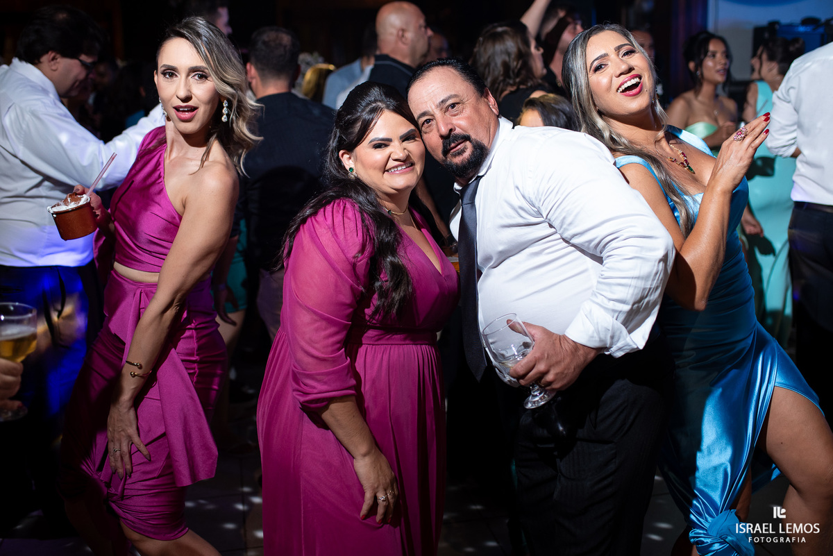 recepção de casamento em Itauna com fotos lindas do fotografo Israel lemos fotografo Itauna 