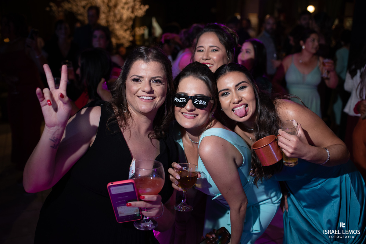 amigas a noiva em Itauna