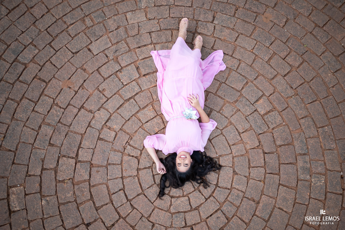 Fotografia de 15 anos na cidade de nova serrana com fotos lindas da debutante de nova serrana lara fotos oficiais pelo fotografo de casamento Israel lemos
