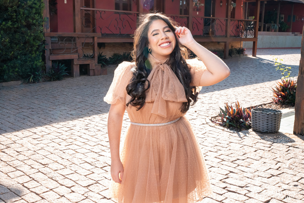 Fotografia de 15 anos na cidade de nova serrana com fotos lindas da debutante de nova serrana lara fotos oficiais pelo fotografo de casamento Israel lemos