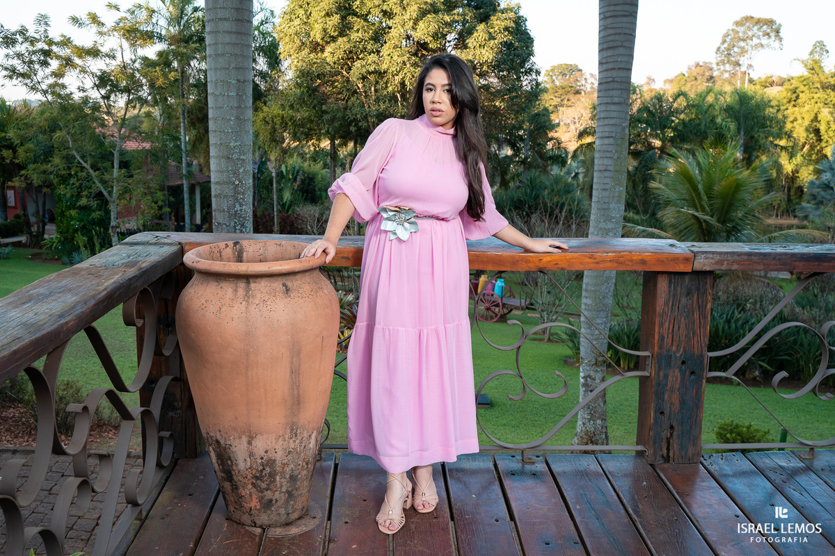 Fotografia de 15 anos na cidade de nova serrana com fotos lindas da debutante de nova serrana lara fotos oficiais pelo fotografo de casamento Israel lemos