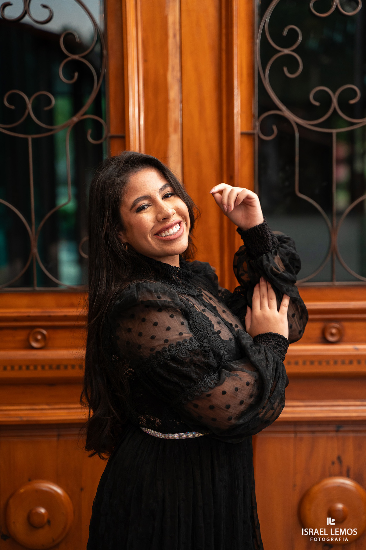 Fotografia de 15 anos na cidade de nova serrana com fotos lindas da debutante de nova serrana lara fotos oficiais pelo fotografo de casamento Israel lemos