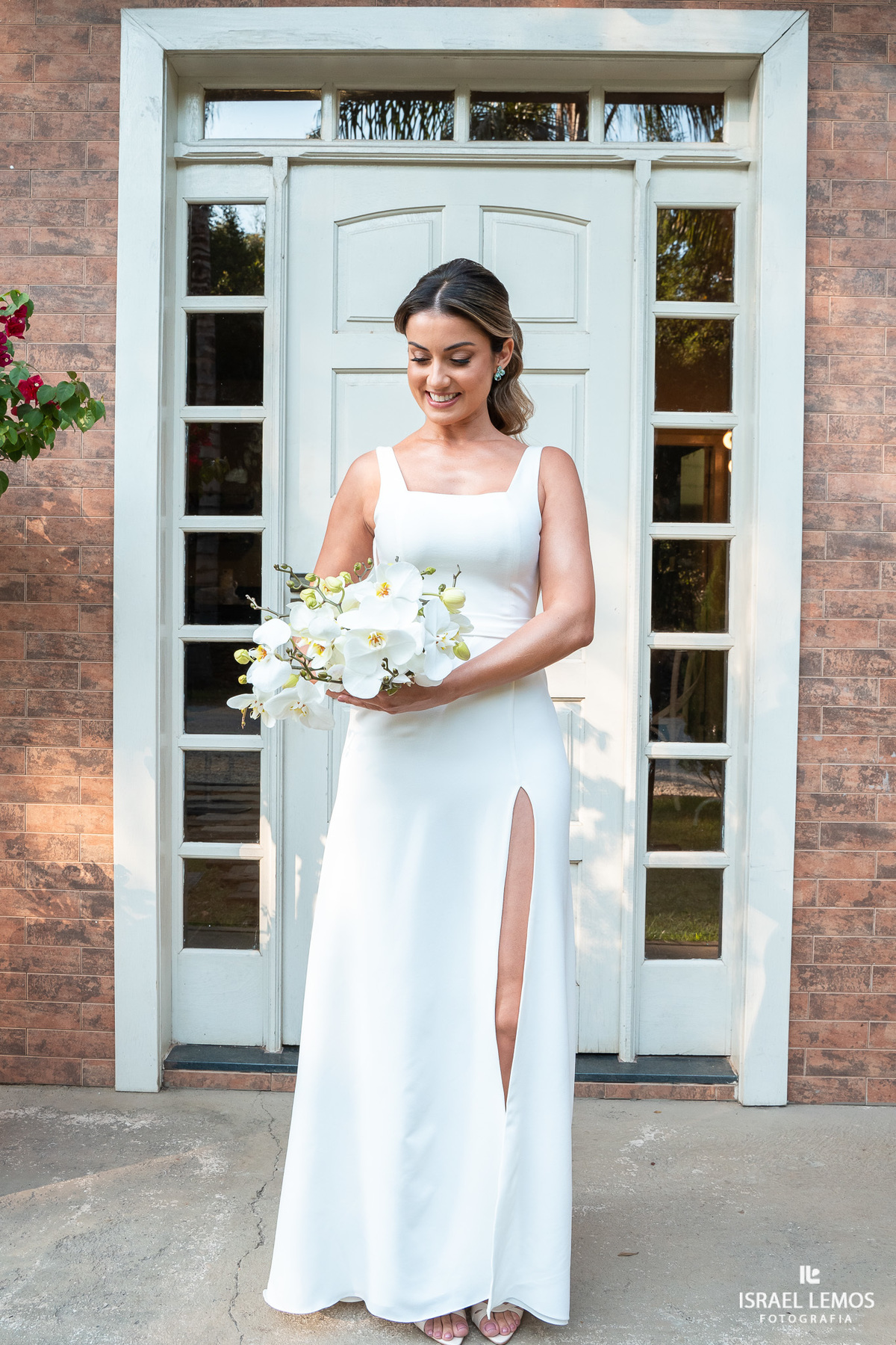 noiva se arrumando no Espaço Sanctuarium na cidade de betim