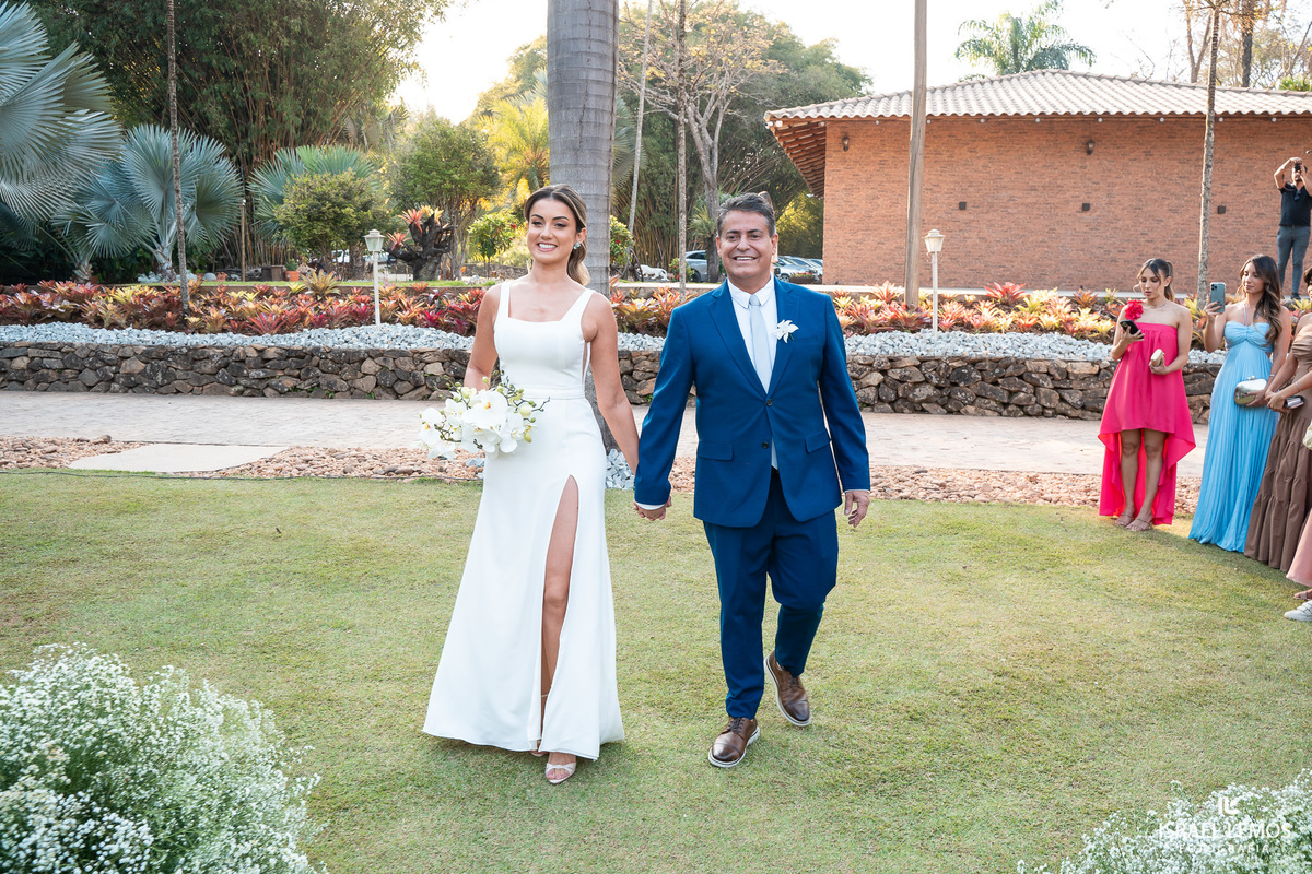 Fotografia de casamento no Espaço Sanctuarium com lindas fotos do fotografo Israel lemos em betim