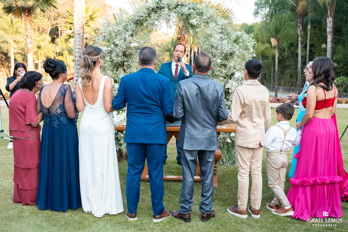 Fotografia de casamento no Espaço Sanctuarium com lindas fotos do fotografo Israel lemos em betim