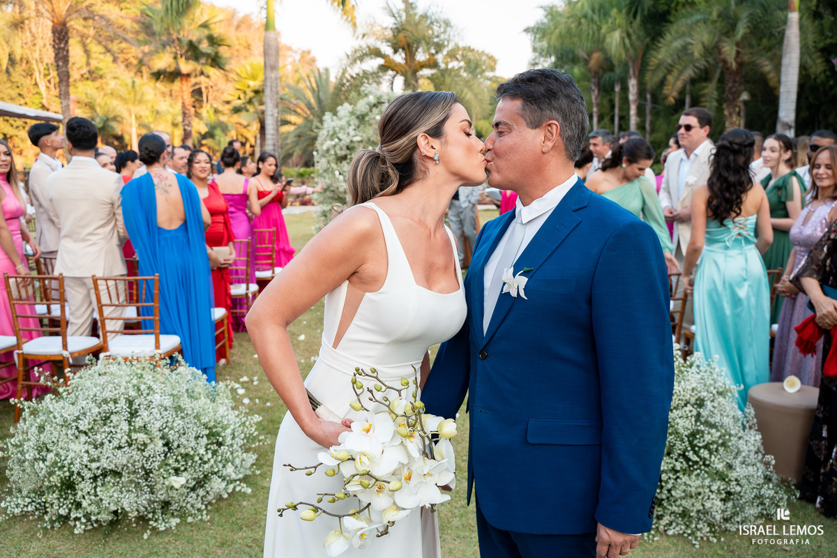 Fotografia de casamento no Espaço Sanctuarium com lindas fotos do fotografo Israel lemos em betim