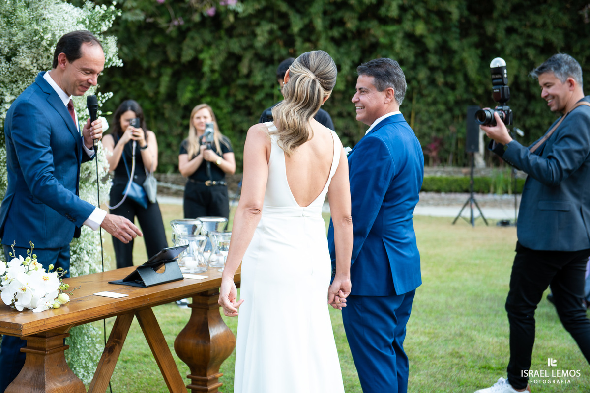 Fotografia de casamento no Espaço Sanctuarium com lindas fotos do fotografo Israel lemos em betim