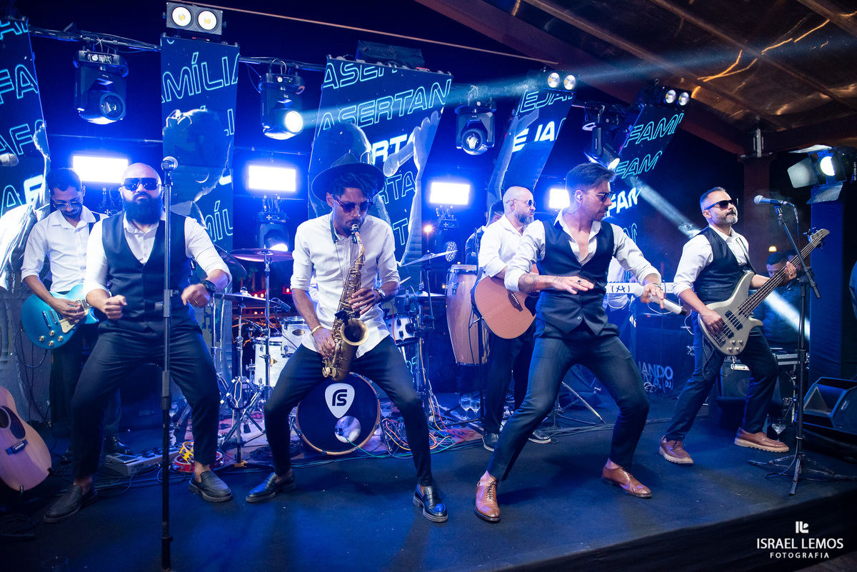 familia sertaneja fazem um show no Espaço Sanctuarium 