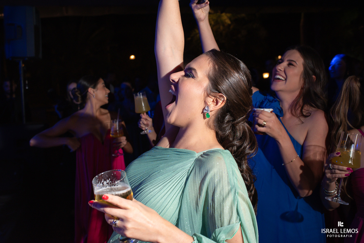 familia sertaneja fazem um super show em festa de casamento Espaço Sanctuarium 