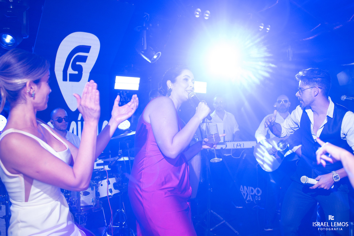 familia sertaneja fazem um super show em festa de casamento Espaço Sanctuarium 