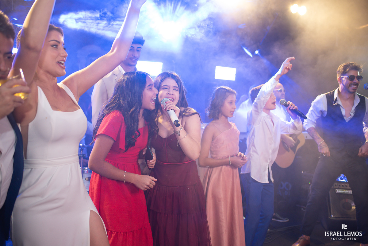familia sertaneja fazem um super show em festa de casamento Espaço Sanctuarium 