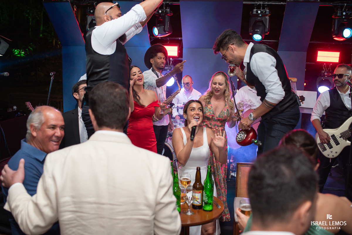 familia sertaneja fazem um super show em festa de casamento Espaço Sanctuarium 