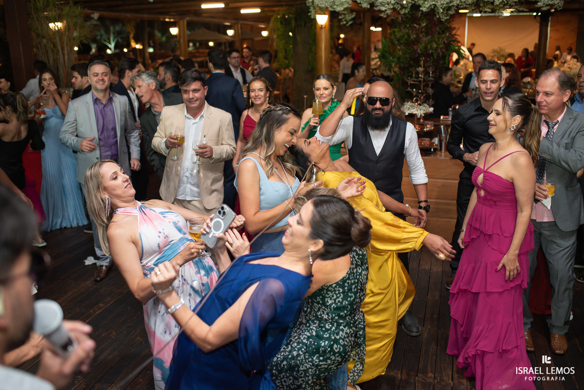 familia sertaneja fazem um super show em festa de casamento Espaço Sanctuarium 