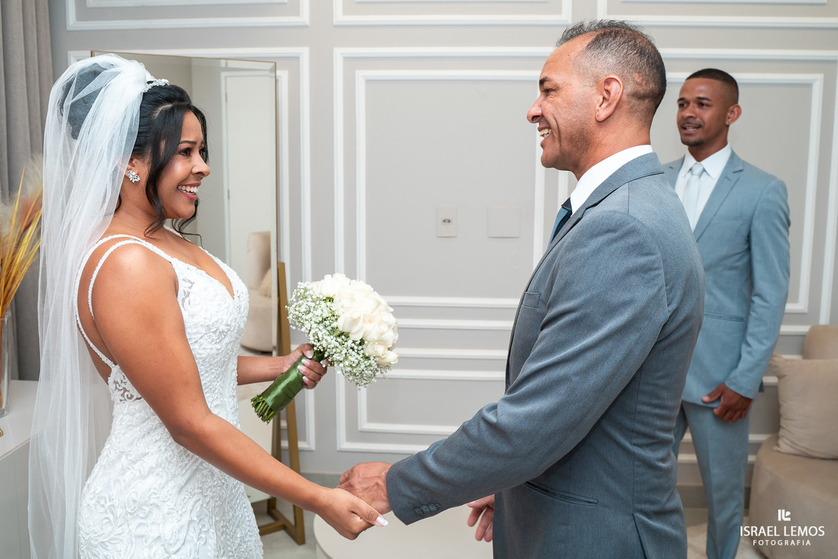 Maquiagem de Noiva na cidade de Abel figueiredo PA com fotos de casamento oficiais pelo fotografo especialista de casamento Israel lemos que fotografa no mundo todo