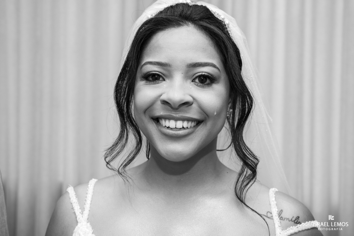 Maquiagem de Noiva na cidade de Abel figueiredo PA com fotos de casamento oficiais pelo fotografo especialista de casamento Israel lemos que fotografa no mundo todo