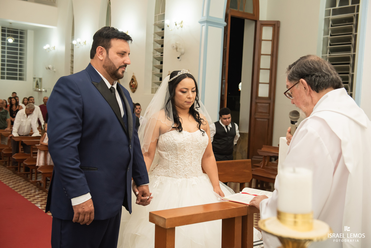 Fotografo de Casamento na cidade de Bom despacho com fotos lindas da cerimonia pelo fotografo ISrael lemos de bom despacho