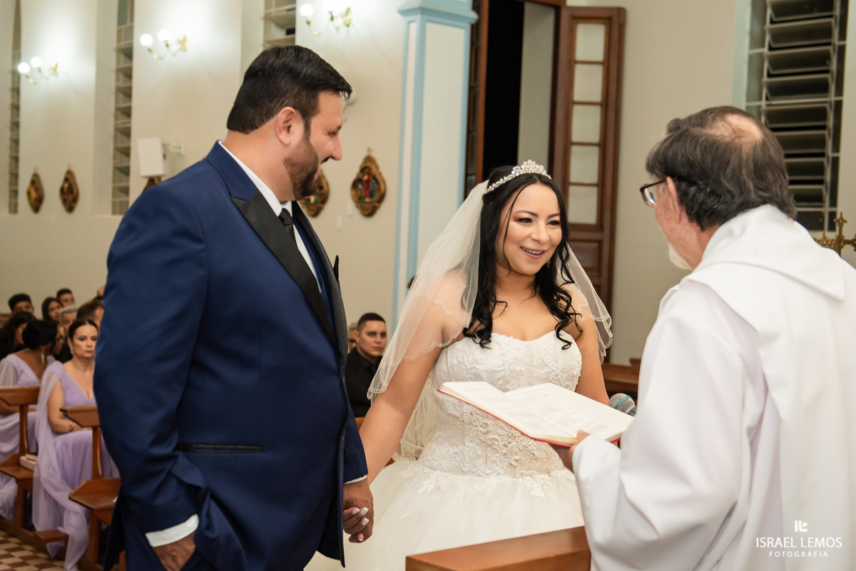 Fotografo de Casamento na cidade de Bom despacho com fotos lindas da cerimonia pelo fotografo ISrael lemos de bom despacho