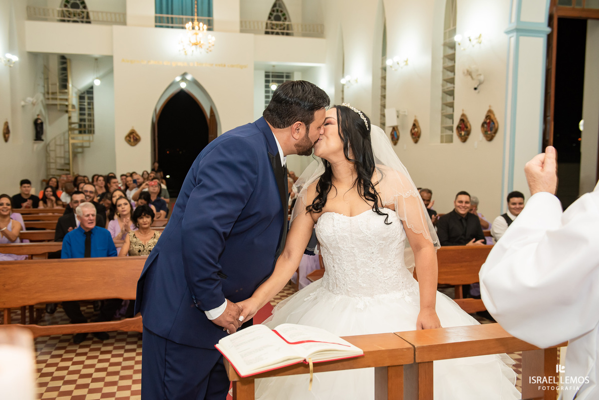 Fotografo de Casamento na cidade de curvelo com fotos lindas da cerimonia pelo fotografo ISrael lemos de curvelo