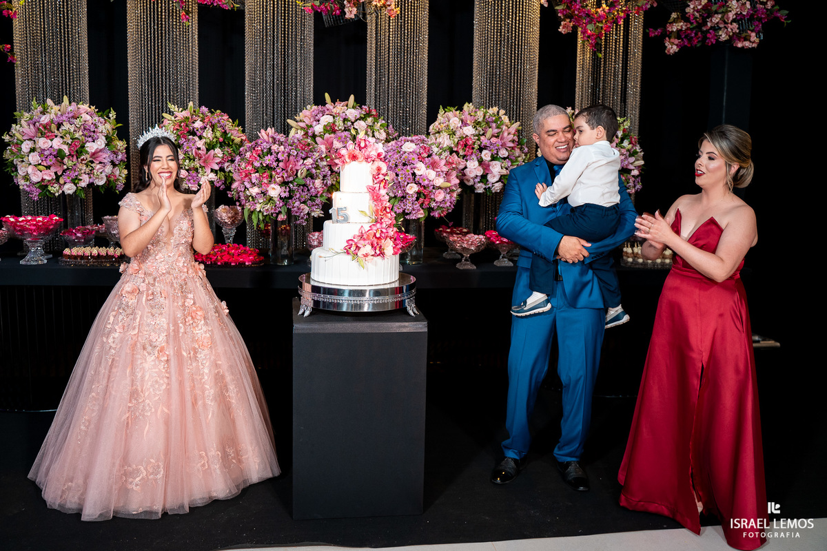 Fotografia de debutante 15 anos na cidade de nova serrana com o fotografo Israel Lemos de nova serrana no Residencial Parque das Águas