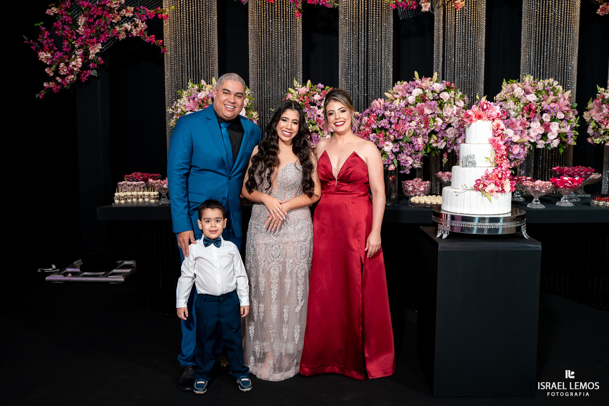 Fotografia de debutante 15 anos na cidade de nova serrana com o fotografo Israel Lemos de nova serrana no Residencial Parque das Águas