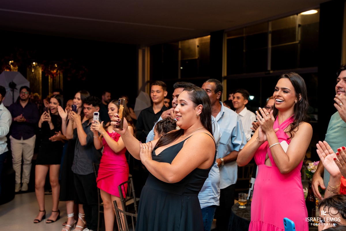 Fotografia de debutante 15 anos na cidade de nova serrana com o fotografo Israel Lemos de nova serrana no Residencial Parque das Águas