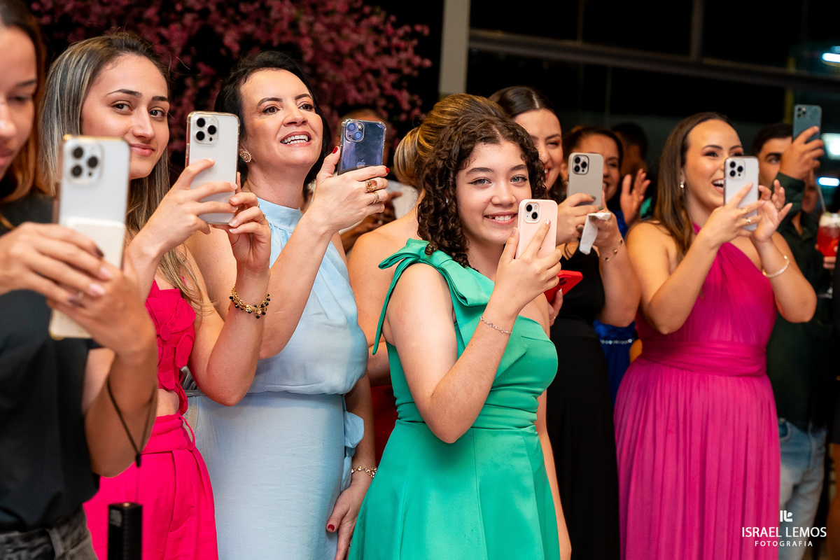 Fotografia de debutante 15 anos na cidade de nova serrana com o fotografo Israel Lemos de nova serrana no Residencial Parque das Águas