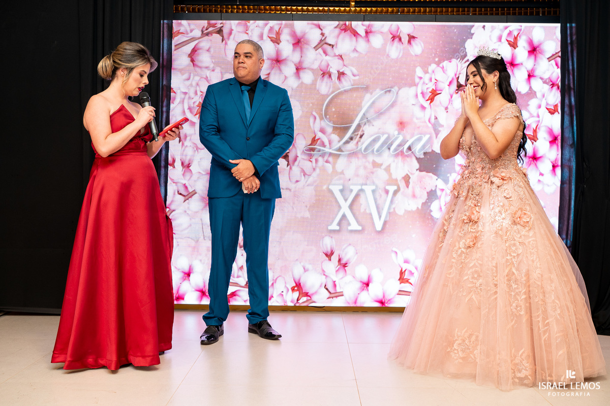 Fotografia de debutante 15 anos na cidade de nova serrana com o fotografo Israel Lemos de nova serrana no Residencial Parque das Águas