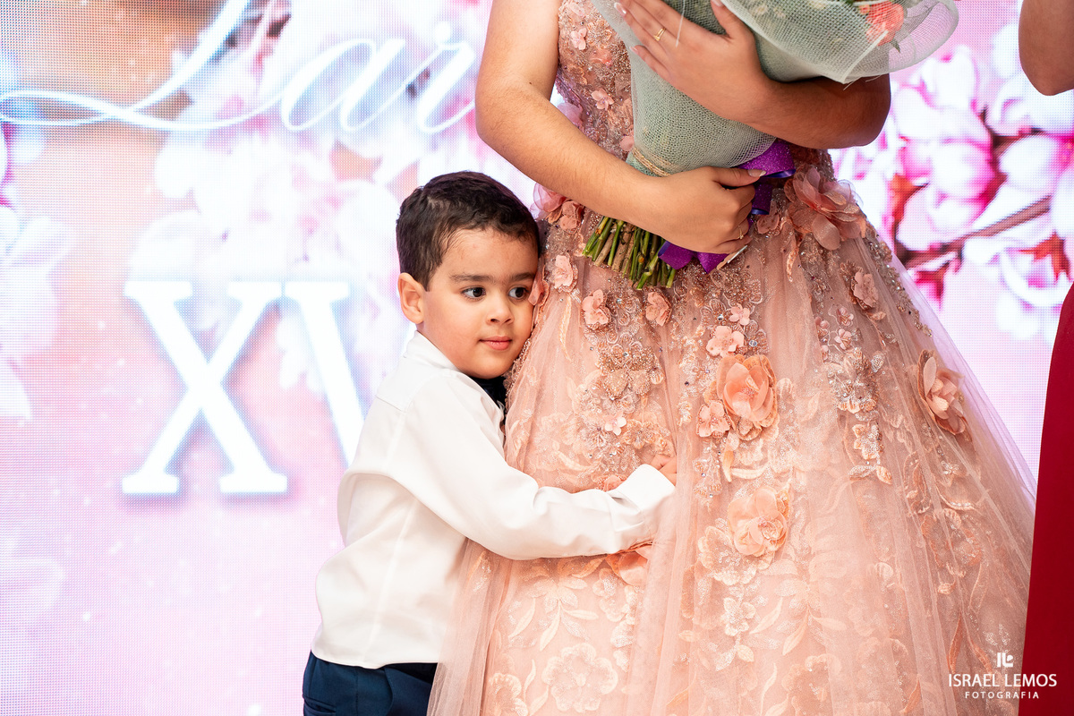 Fotografia de debutante 15 anos na cidade de nova serrana com o fotografo Israel Lemos de nova serrana no Residencial Parque das Águas