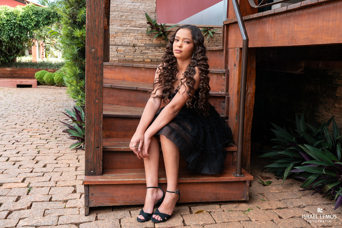 Fotografia de 15 anos debutante na cidade de Igaratinga pelo fotográfico Israel Lemos fotografo em Igaratinga 