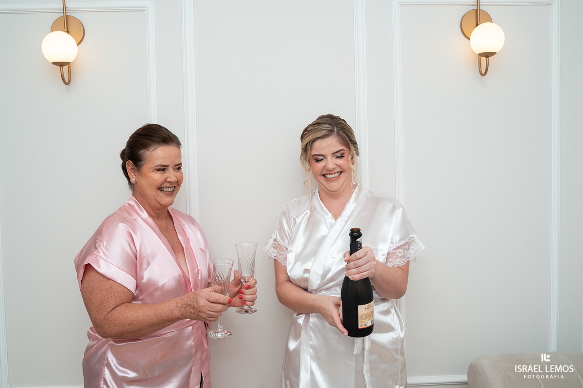 maquiagem de noiva na cidade de Mateus leme com fotos lindas de casamento pelo fotografo Israel lemos