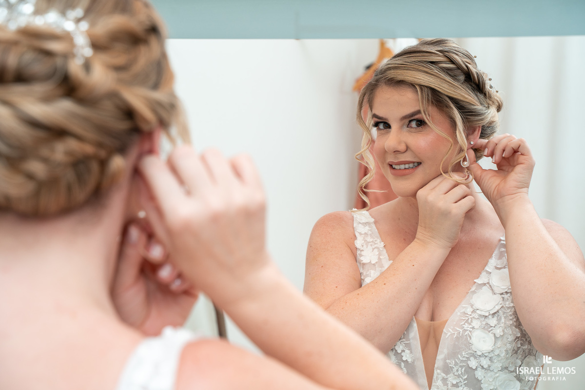 maquiagem de noiva na cidade de Mateus leme com fotos lindas de casamento pelo fotografo Israel lemos