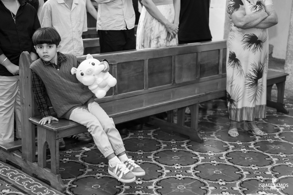 FOtografo de casamento em Mateus lemes faz lindas fotos na Igreja de Santo Antonio em Mateus leme com o fotografo Israel lemos 