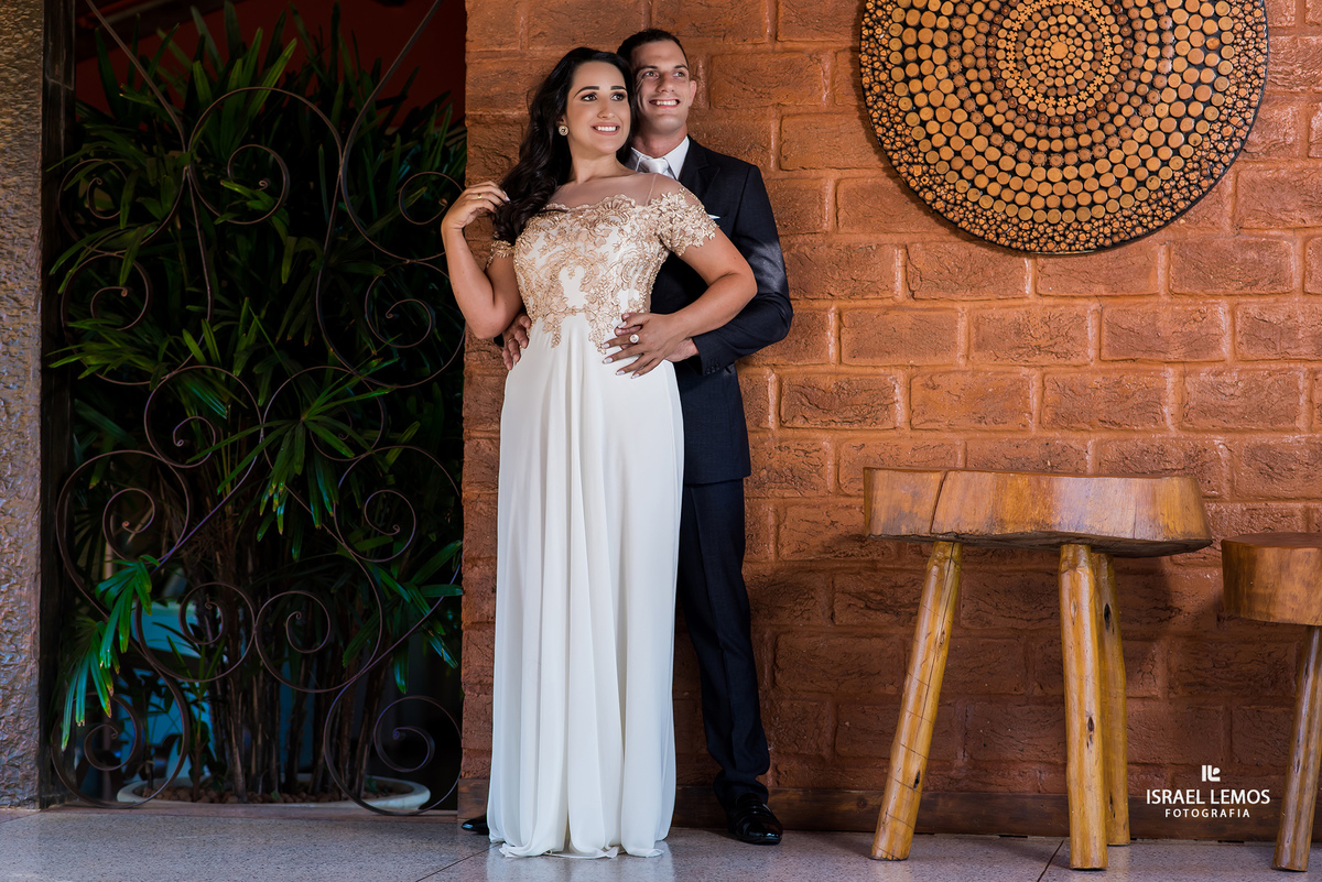 foto linda do casal em um save the date em para de minas MG