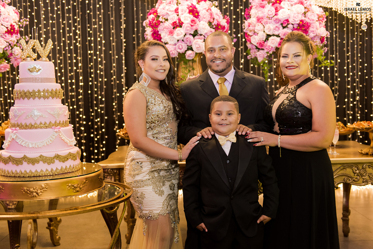 Familia na cidade de juatuba  mg