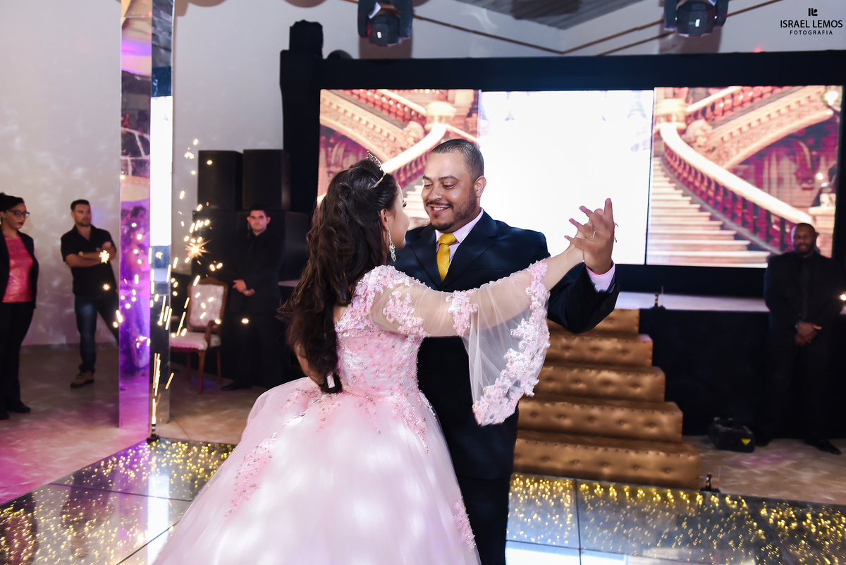 Valsa de 15 anos na cidade de juatuba  mg no Zaffira 