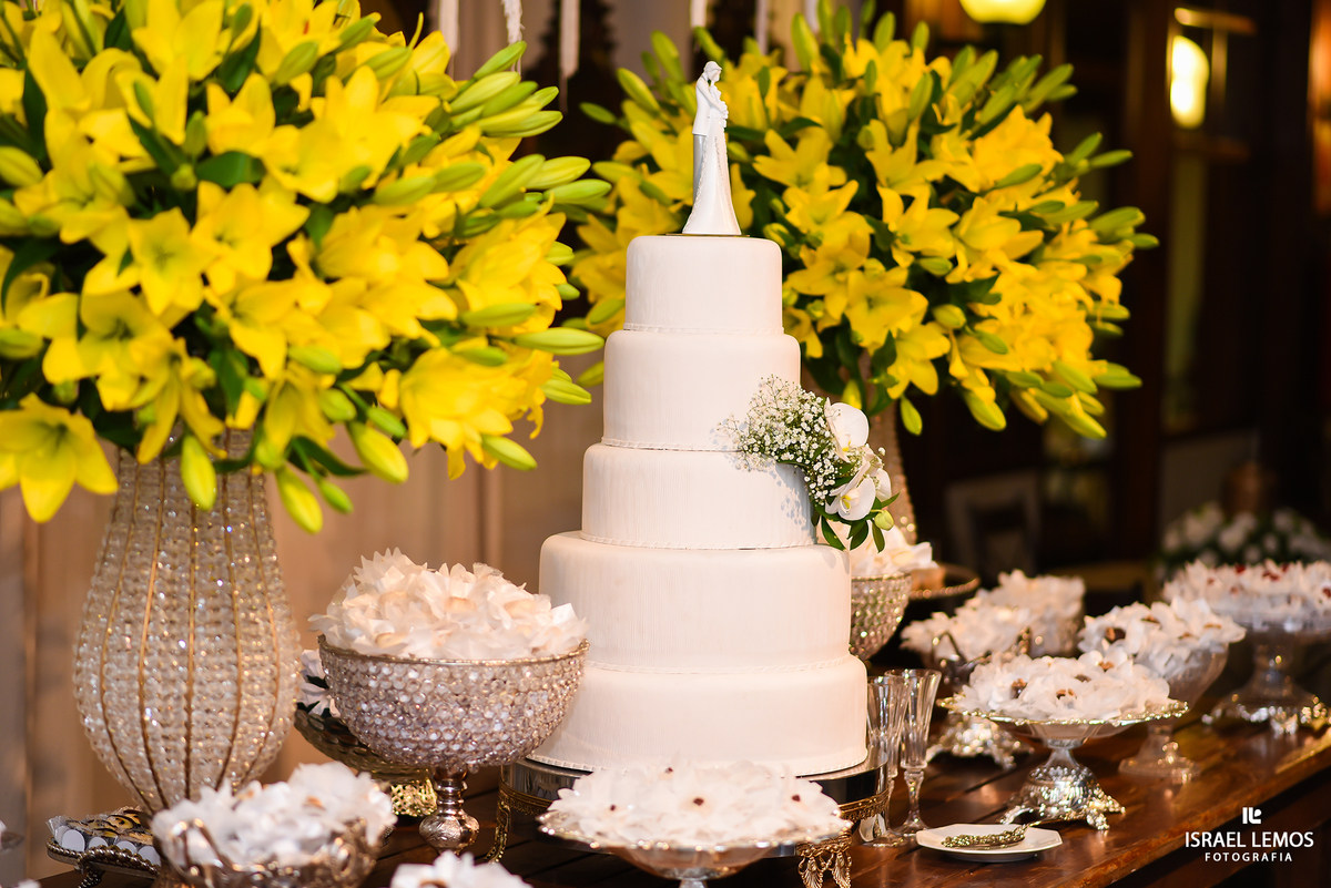 Bolo dos noivos em Pará de Minas MG