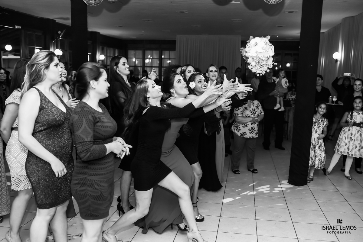 padrinha pegou o buque  em Pará de Minas MG