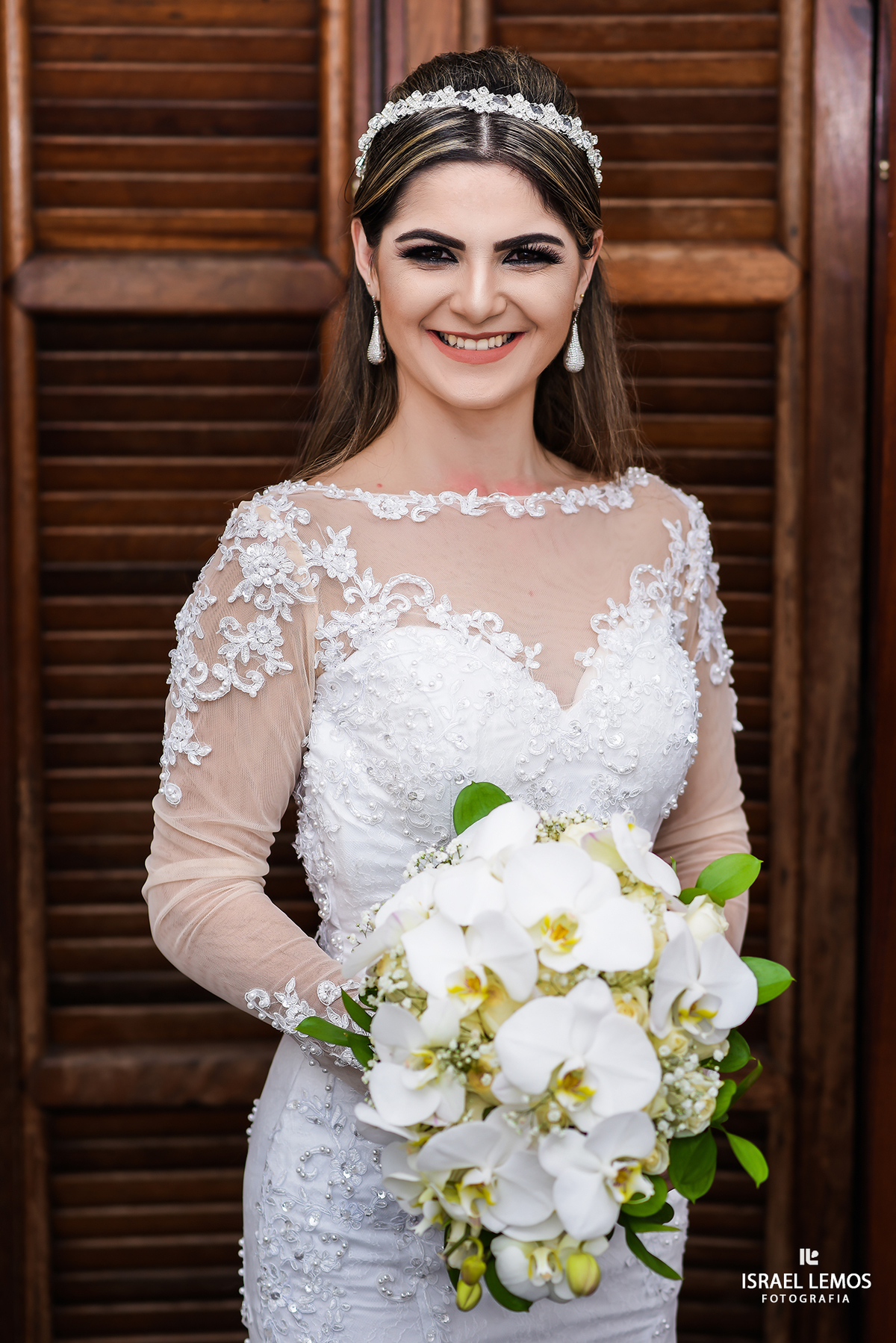 Noiva linda com seu buque em Pará de Minas MG