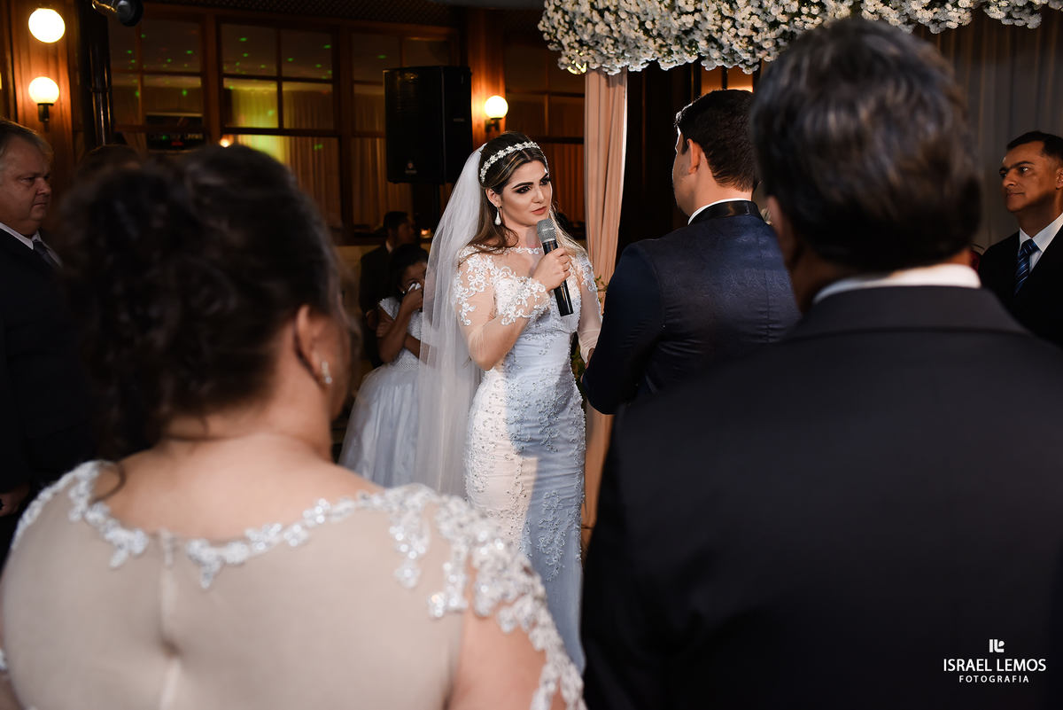 Noiva cantando em Pará de Minas MG