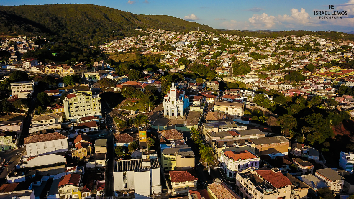 Casamento que aconteceu na cidade de pitangui foto aera da cidade Setima vila do outro Pitangui MG