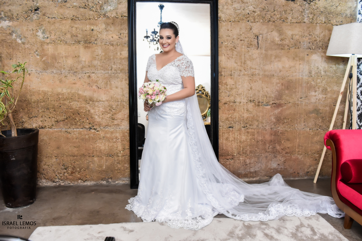 noiva saindo para o seu casamento