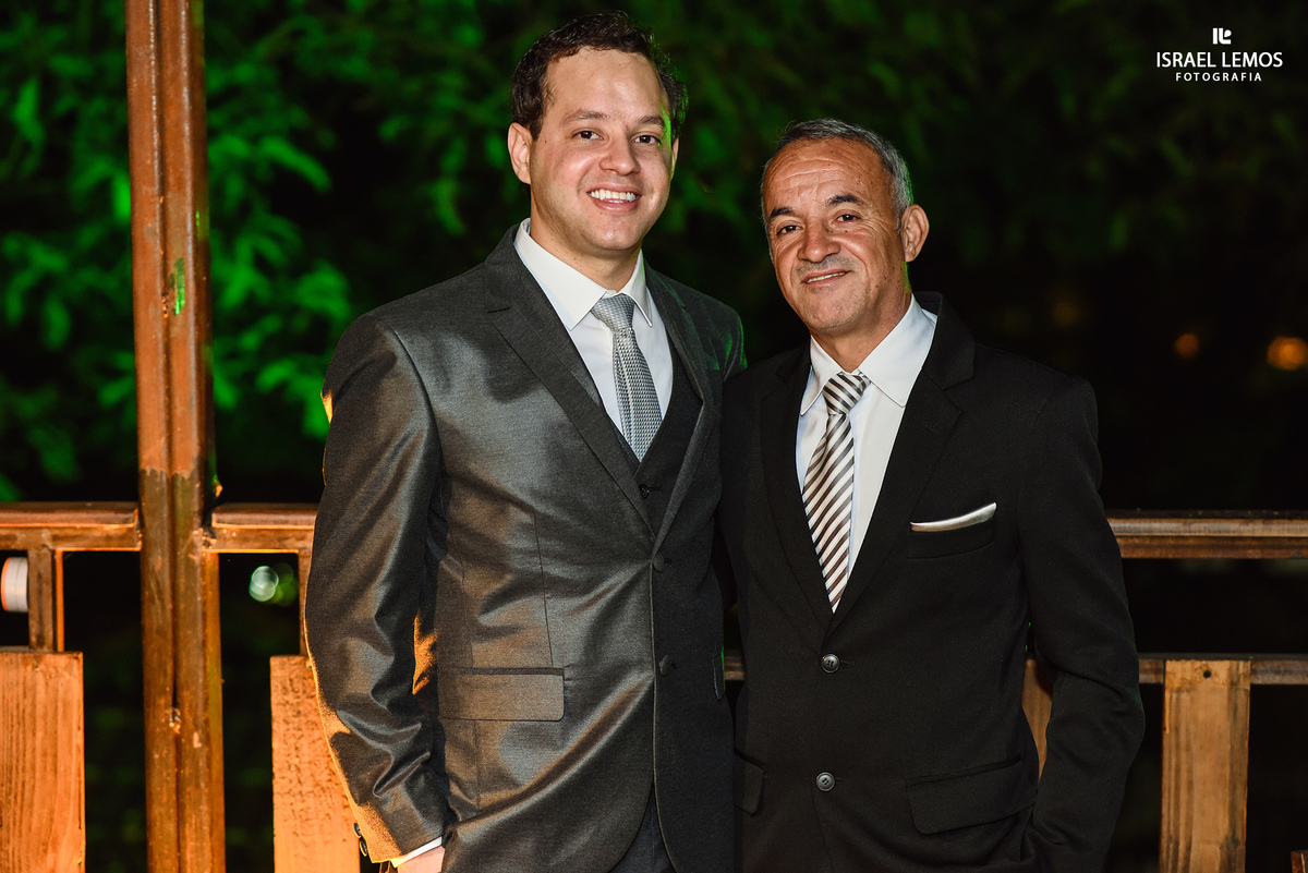 Noivo com o Pai na pampulha na cidade de Belo Horizonte MG