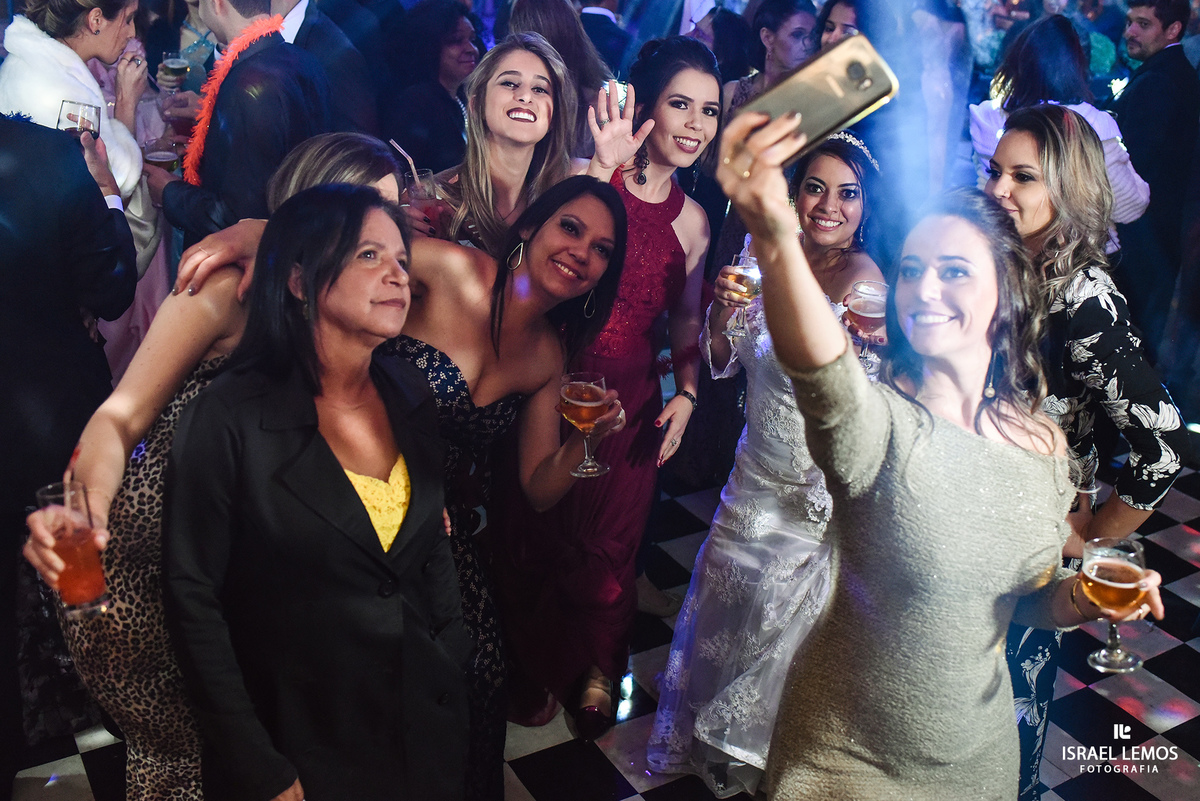 Selfie com a noiva Espaço Solarium Recepções na pampulha na cidade de Belo Horizonte MG