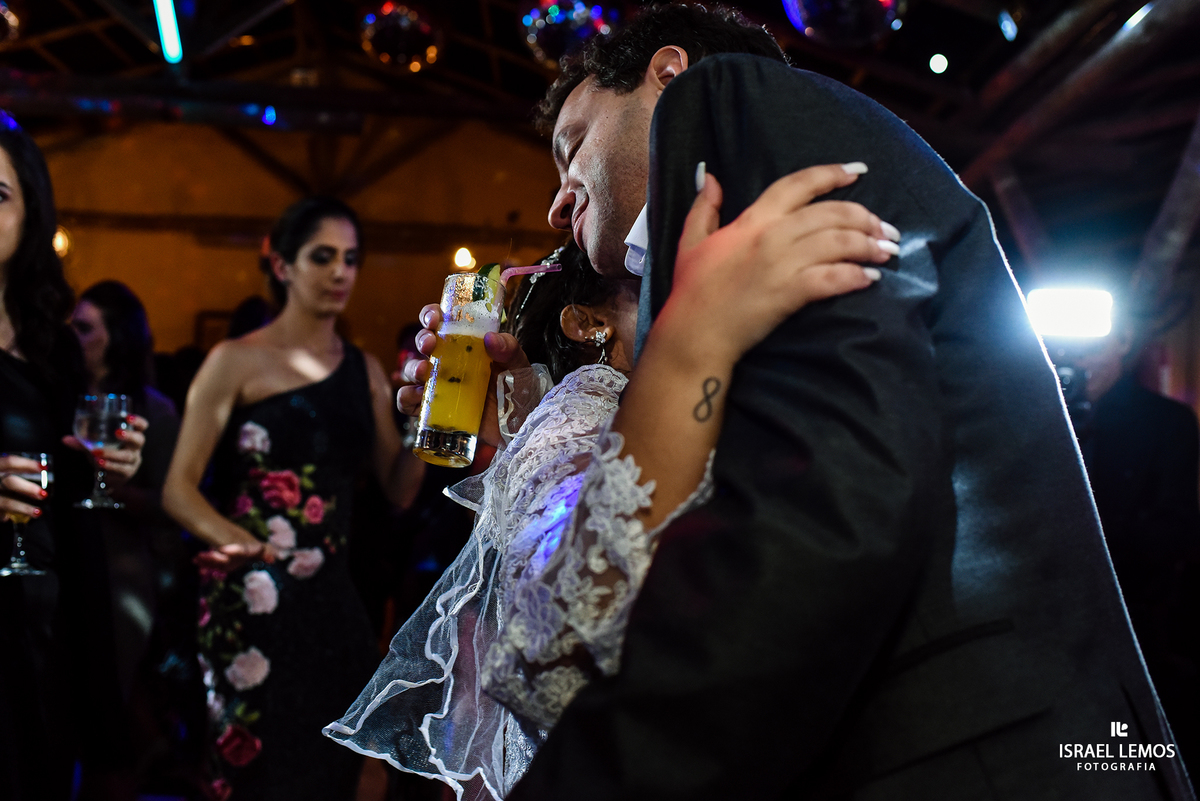 noivos se abranco Espaço Solarium Recepções na pampulha na cidade de Belo Horizonte MG