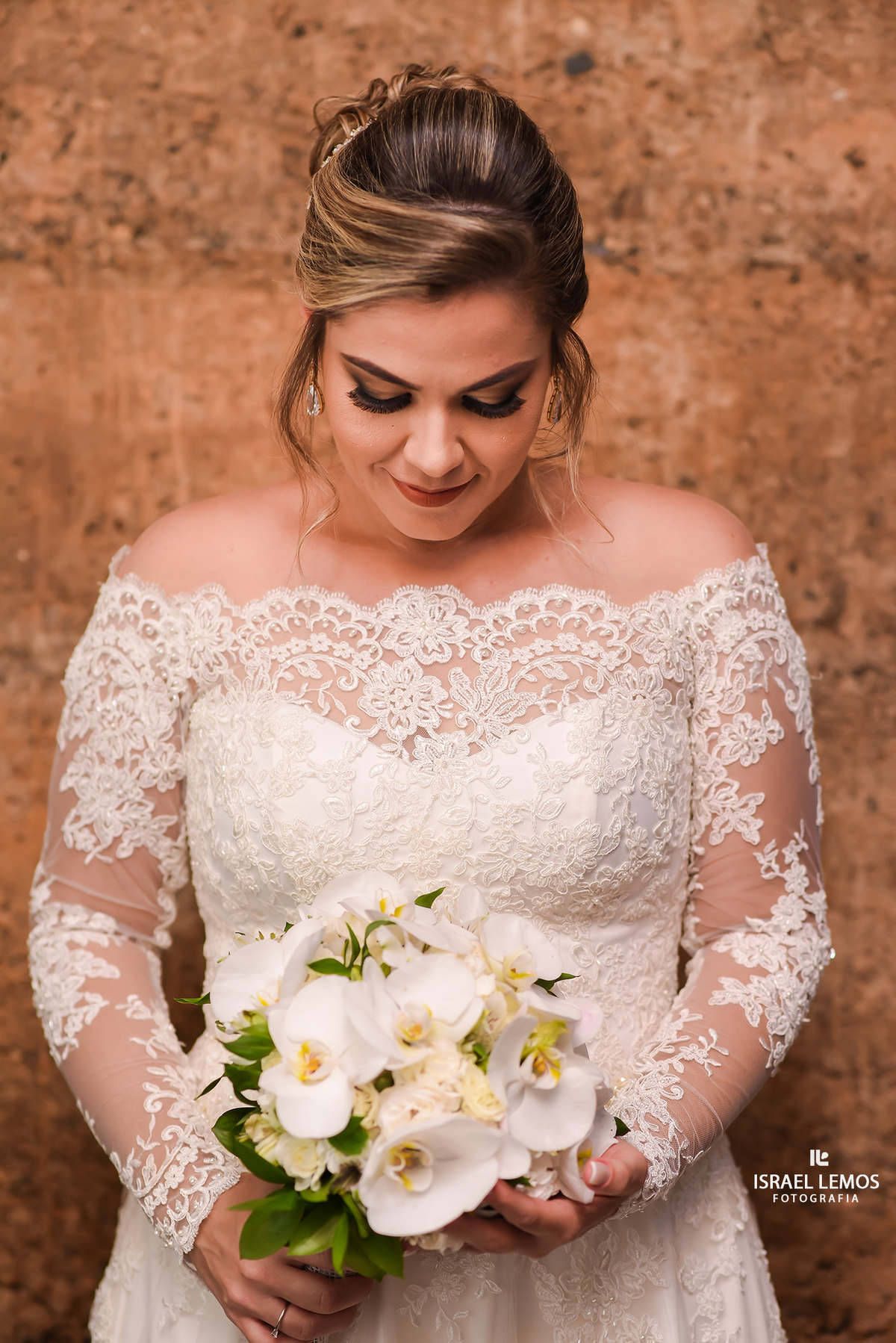 noiva com o boque fotos feitas na setima vila do ouro na cidade de Pitangui, fotografar pelo fotografo israel lemos 