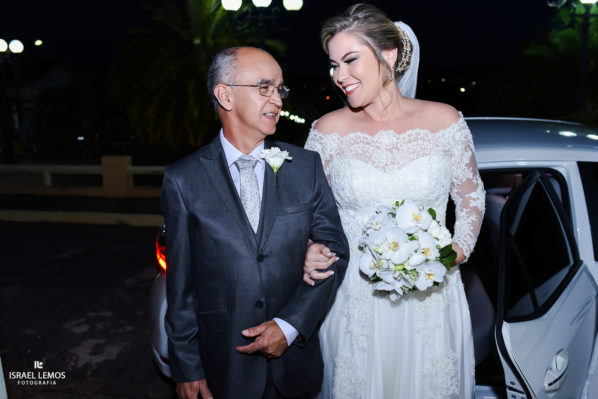 noiva com o pai fotos feitas na setima vila do ouro na cidade de Pitangui, fotografar pelo fotografo israel lemos 