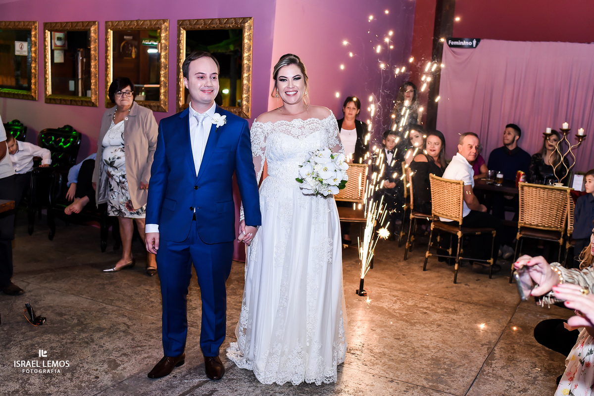 fogos fotos feitas na setima vila do ouro na cidade de Pitangui, fotografar pelo fotografo israel lemos 