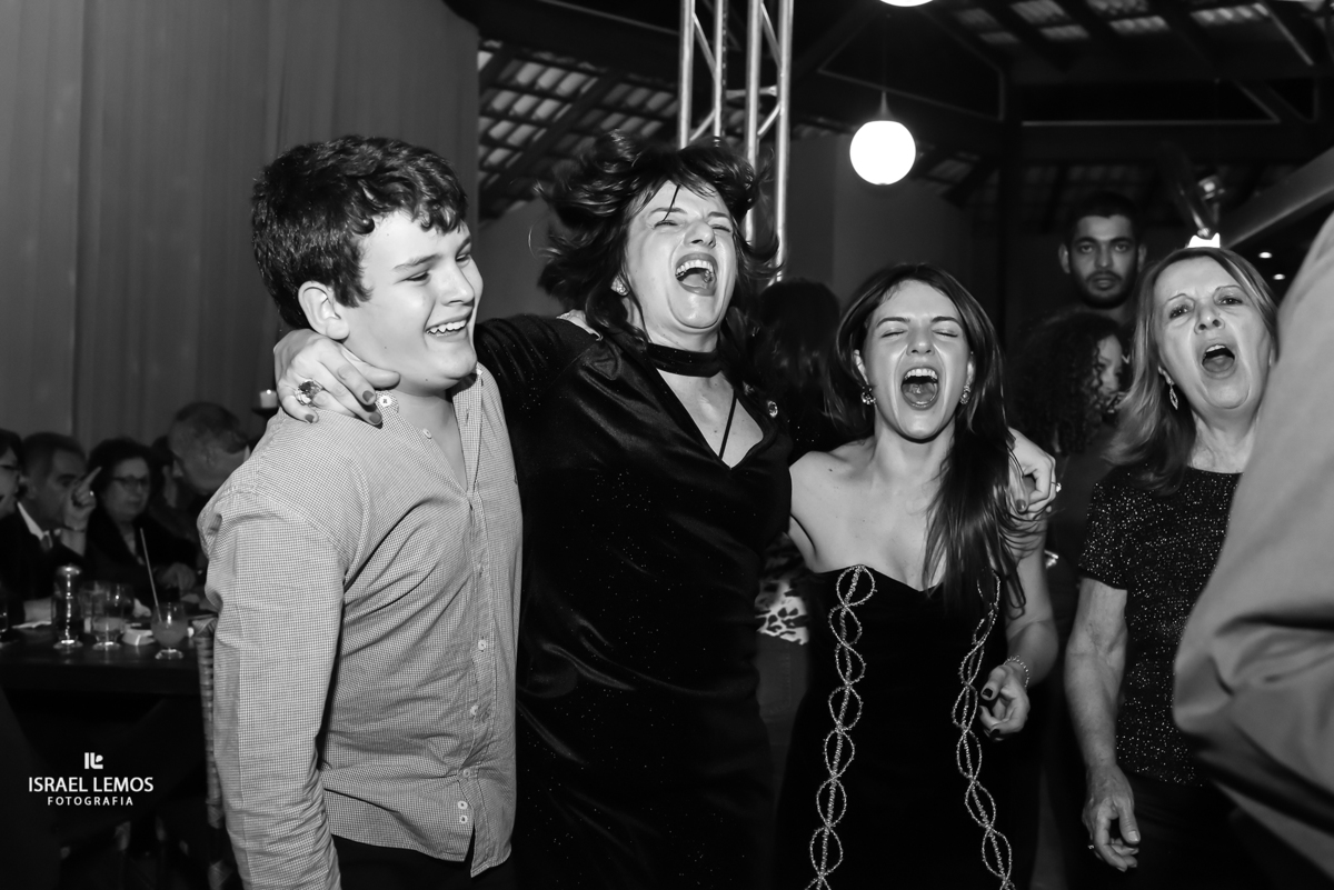 Familia curtinho um rock roll fotos feitas na setima vila do ouro na cidade de Pitangui, fotografar pelo fotografo israel lemos 