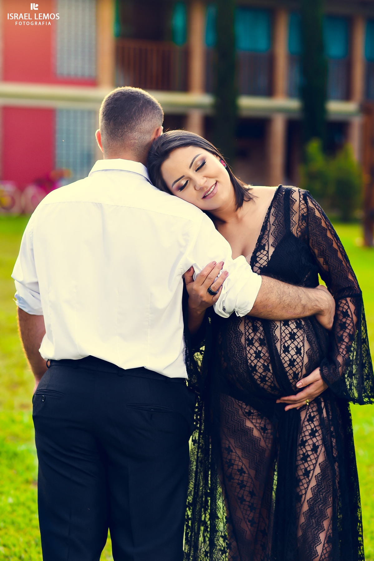 Linda foto da gestante da cidade de Juatuba MG. Fotos feitas pelo fotografo de casamentos Israel lemos 